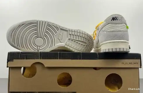 DJ0950-109 O-W Low Nike 39 Dunk Lot 0524